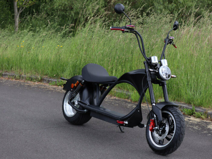 Elektro Scooter Coco Bike E-Chopper mit Straßenzulassung bis zu 48 km/h schnell - ca. 50 km Reichweite