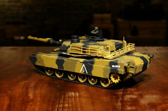 RC Panzer U.S. M1A2 Abrams 1:24 mit Schuss und Sound 816 mit IR-Battle