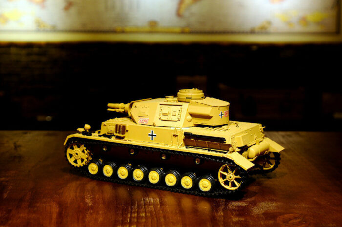 RC Panzer Kampfwagen IV Ausf.F-1 Heng Long 1:16 Sandfarbe mit Rauch und Sound, Stahlgetriebe und 2,4Ghz+V7.0 - Image 12