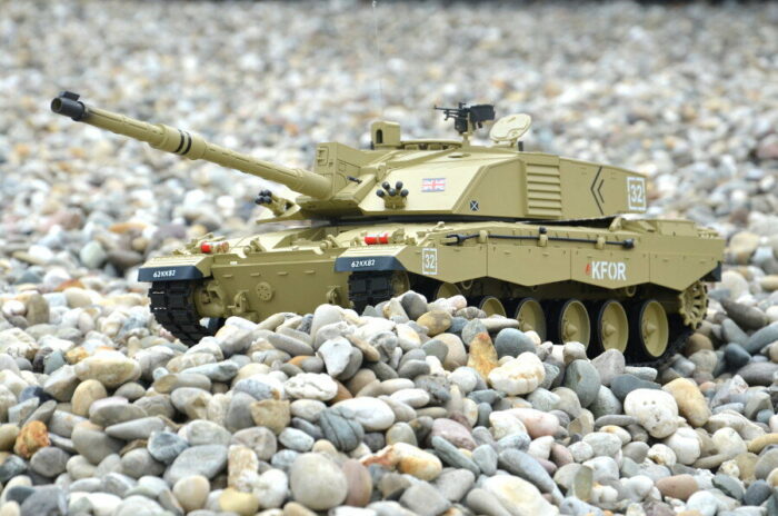 RC Panzer Britischer Challenger 2 Heng Long 1:16 mit RS + Stahlgetriebe -2,4Ghz -V7.0 - Image 4