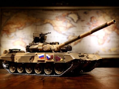 RC Panzer "Russland T90" Heng Long 1:16 mit Rauch&Sound + 2